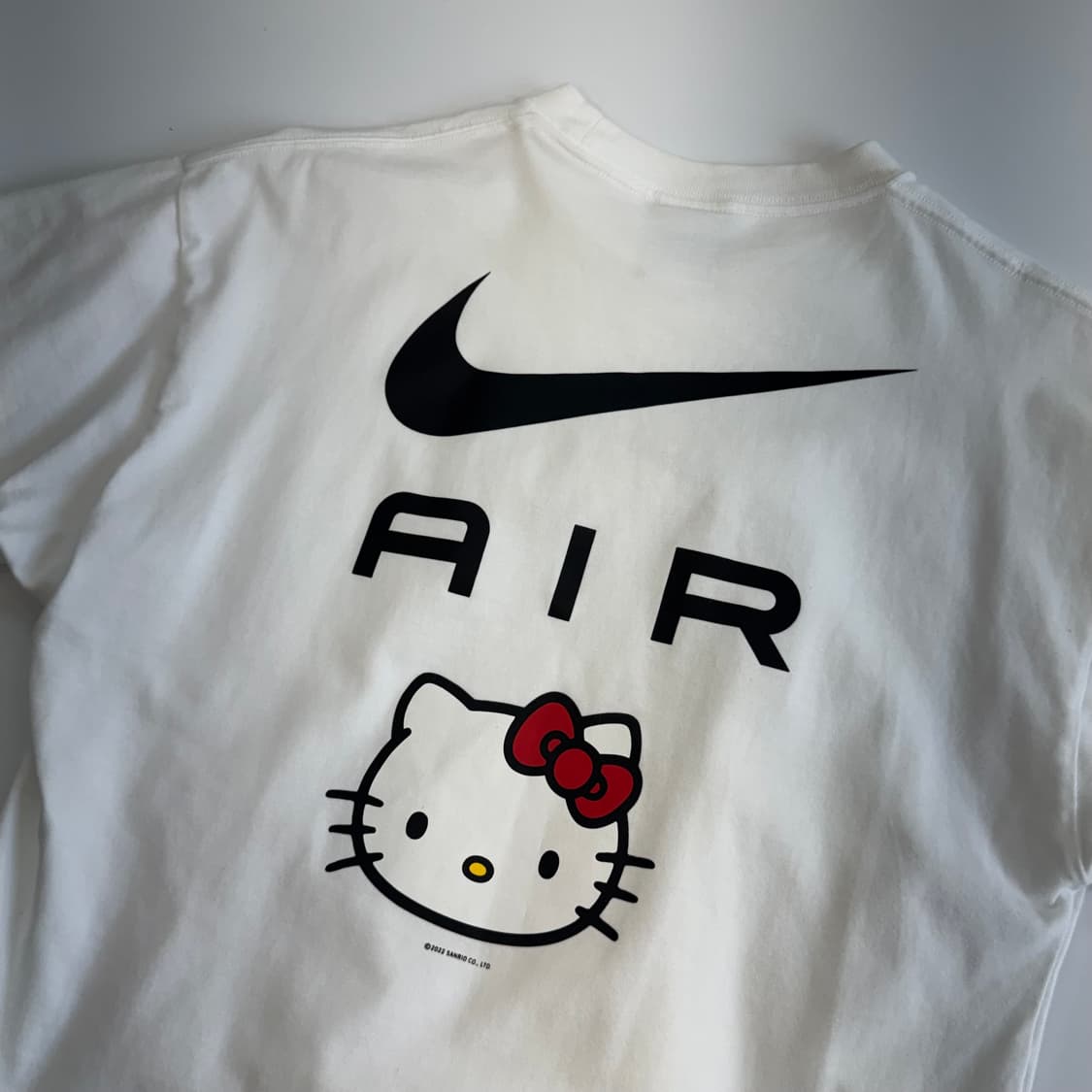 Nike 나이키 에어 헬로키티 백 포인트 화이트 반팔 상품이미지5