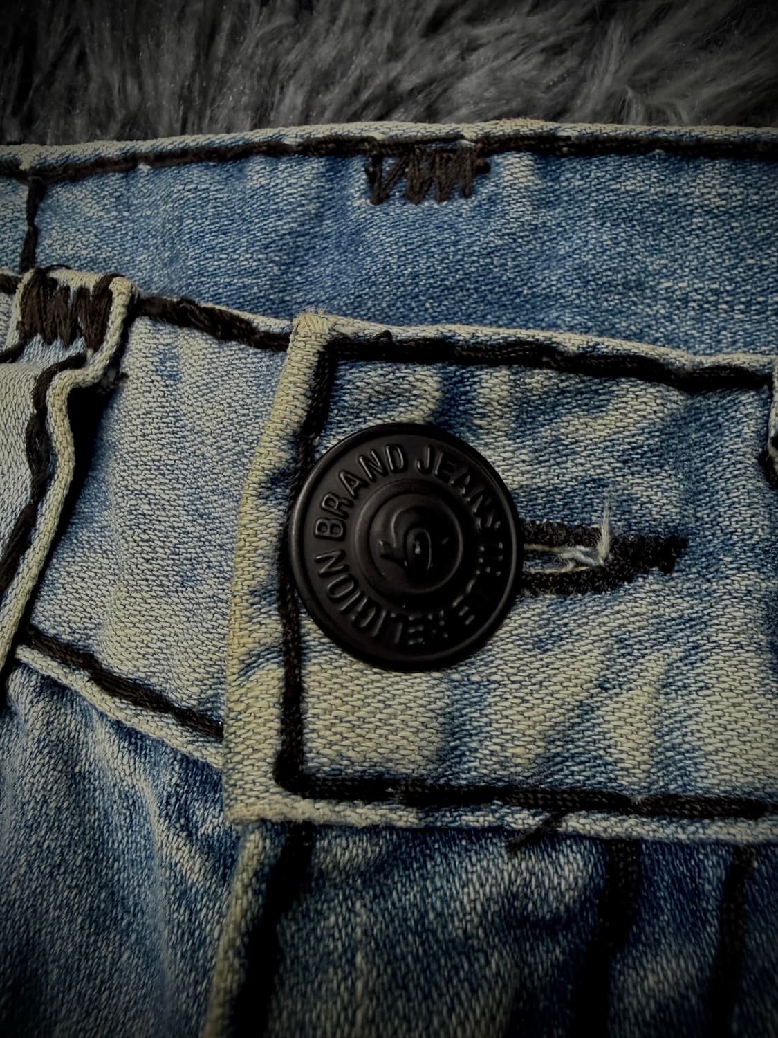 True Religion 블랙 스티치 데미지 부츠컷 데님 팬츠 상품이미지6