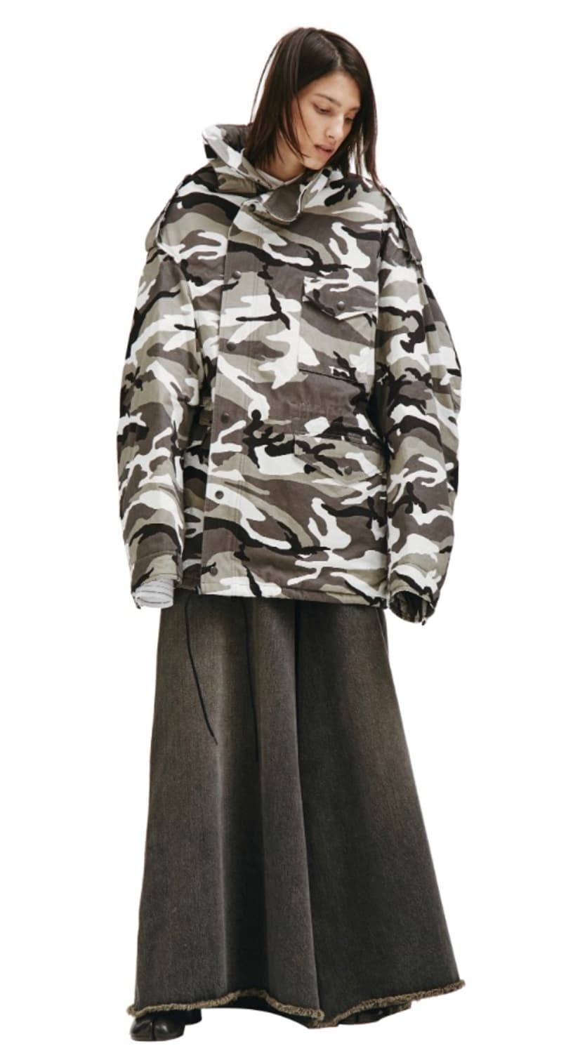 발렌시아가 스노우 카모 오프숄더 자켓 상품이미지1