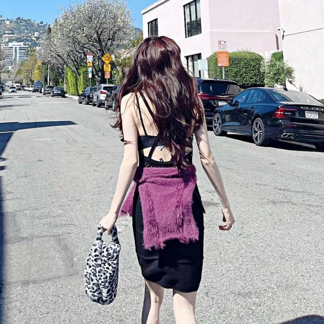 원진스튜디오 퍼플 퍼 크롭 니트 한소희 착용 상품이미지3