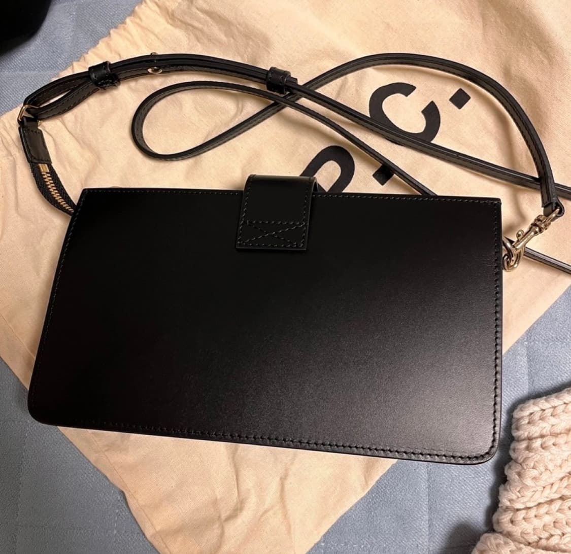 a.p.c 아페쎄 알반 미니 크로스백  블랙 상품이미지2