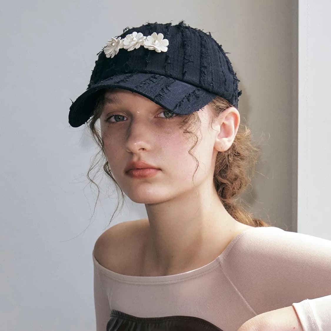 포에지담 코사지플라워 볼캡모자 상품이미지1