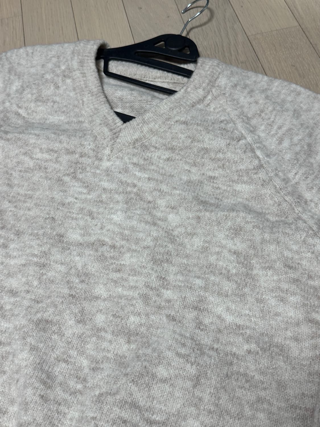 아이보리 브이넥 니트 상품이미지2