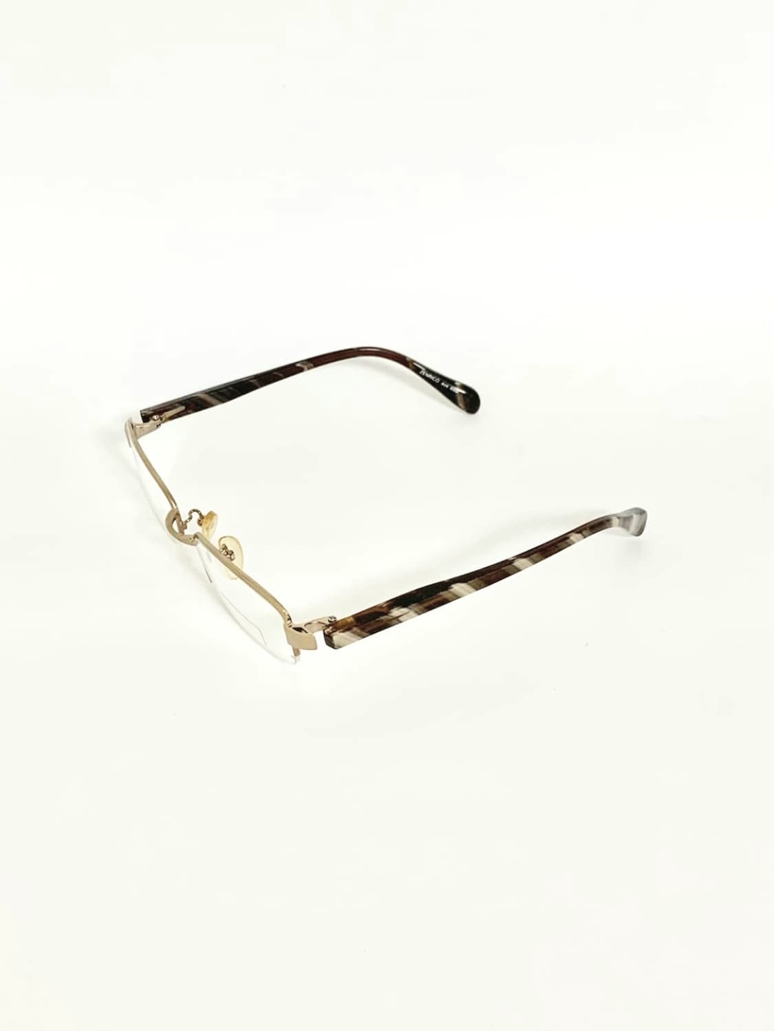 데드스탁 반무테 골드 뿔다리콤비 안경테  1380 상품이미지3