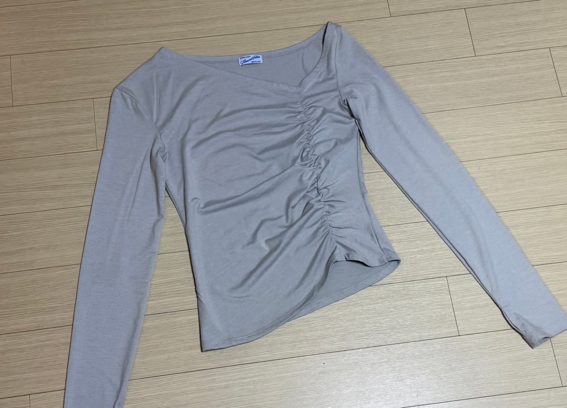 플리즈노팔로우 플노팔 언발 셔링 롱슬리브 탑 상품이미지3