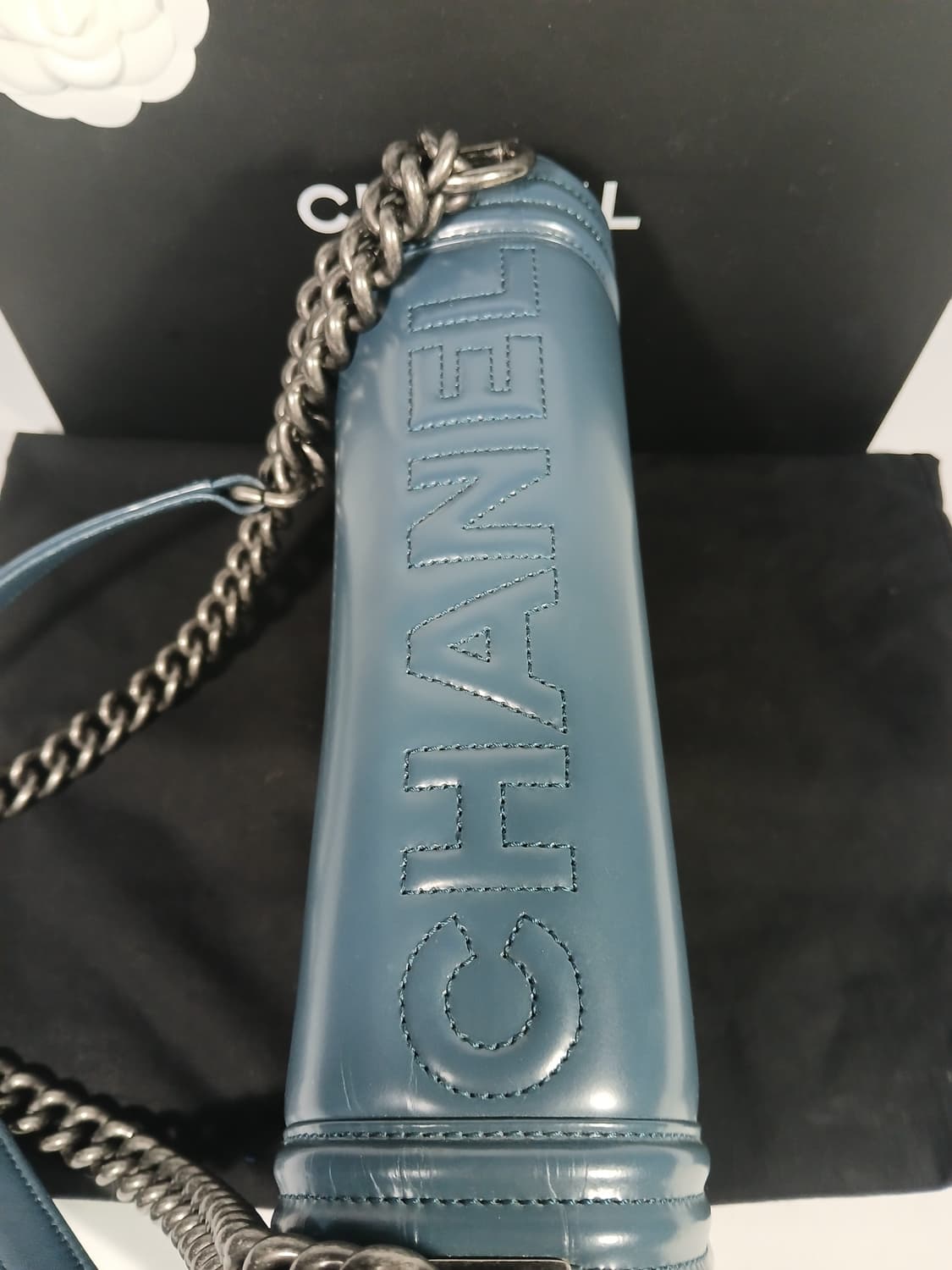 샤넬 시즌 보이백 미듐 21번대 A67086 상품이미지4