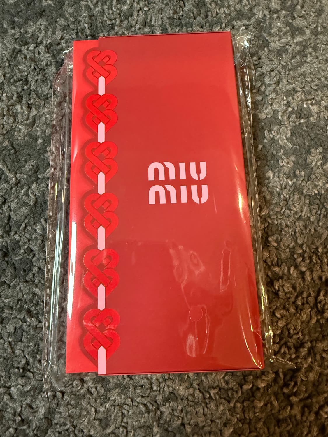 미우미우 돈봉투 정품 2026 상품이미지1
