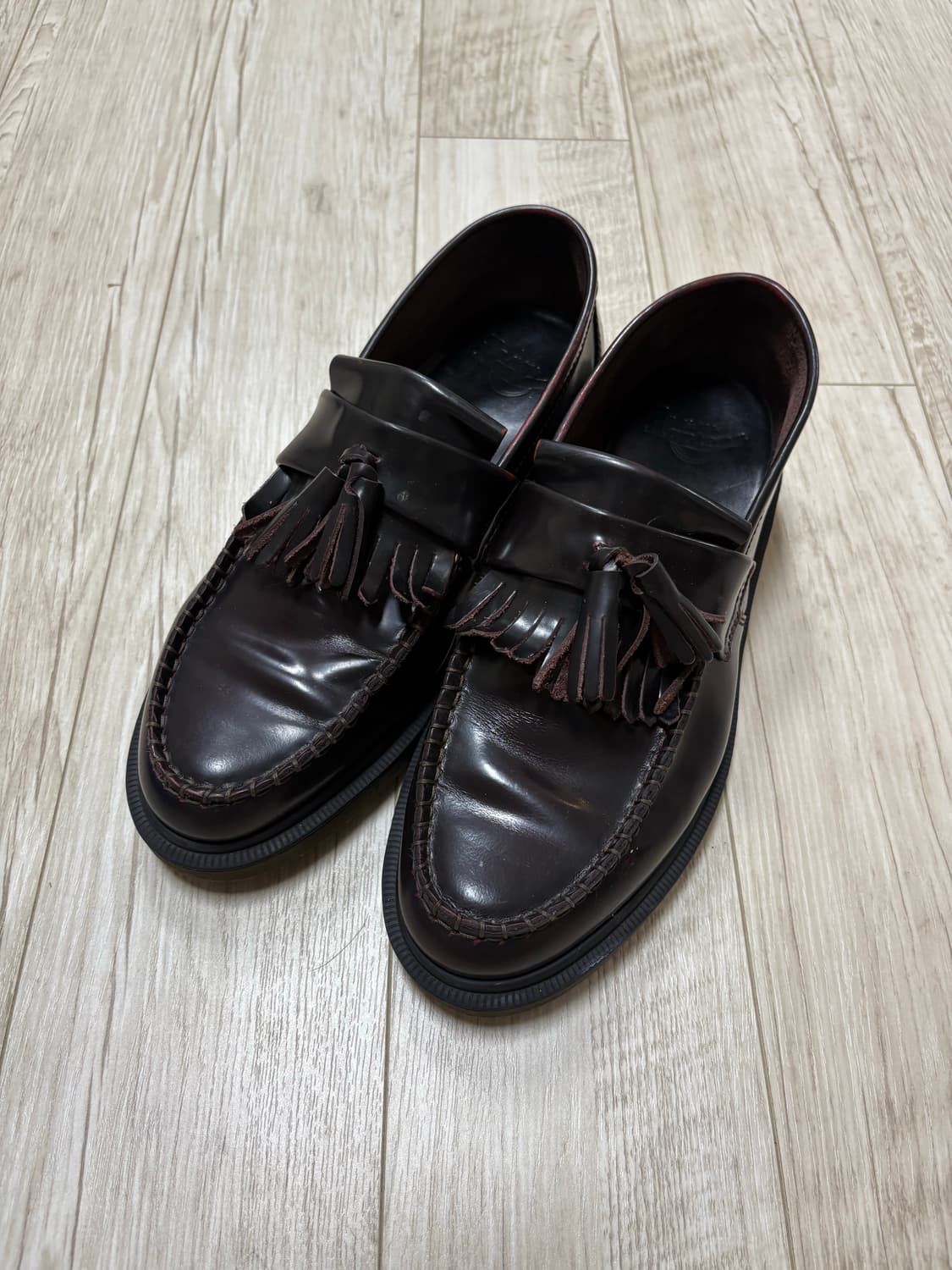 닥터마틴 아드리안 체리우드 270 상품이미지1