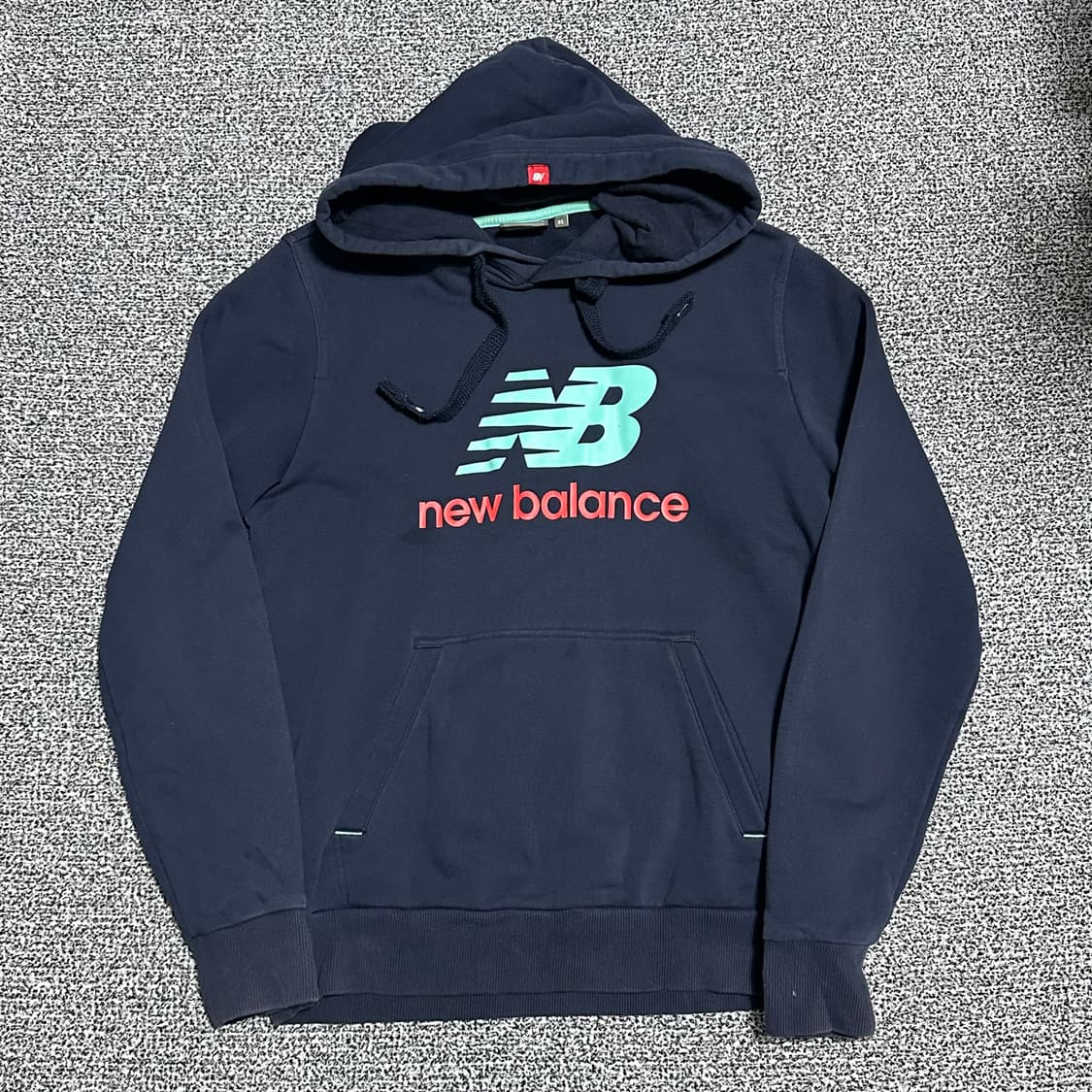 (95) 뉴발란스 네이비 로고 후드티 상품이미지1