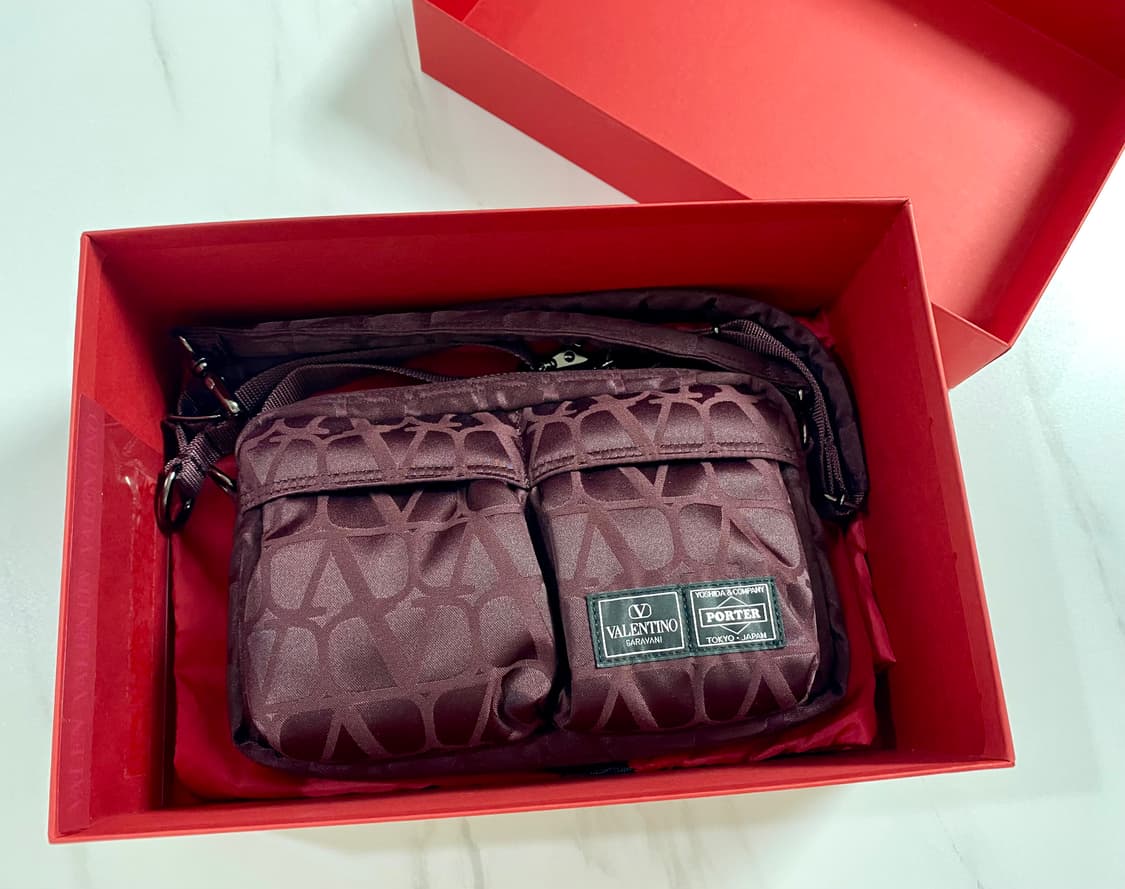 발렌티노x요시다포터 가라바니 로코 백 버건디 상품이미지1