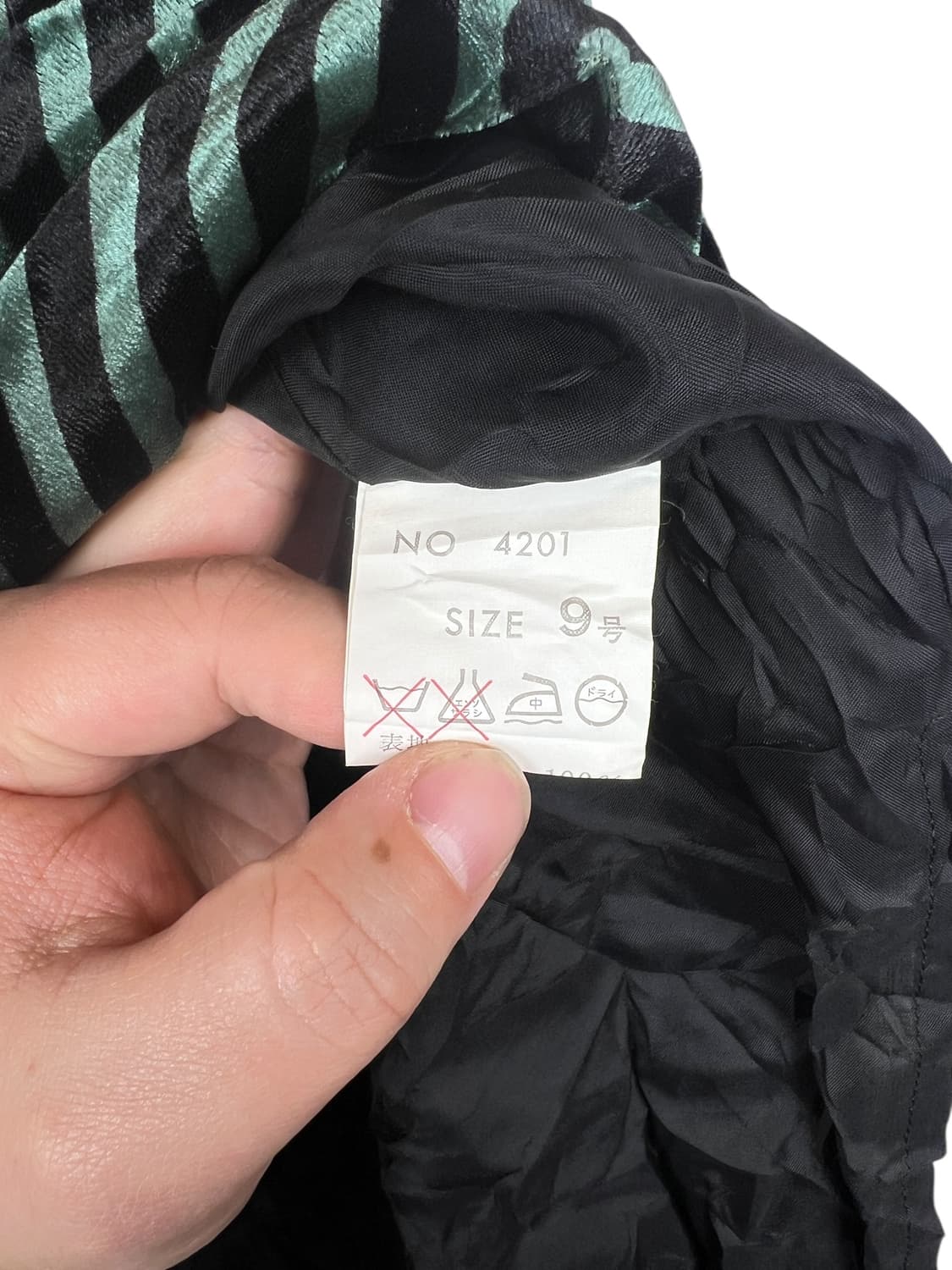 Shark eleven 벨벳 블라우스 스커트 세트 상품이미지6