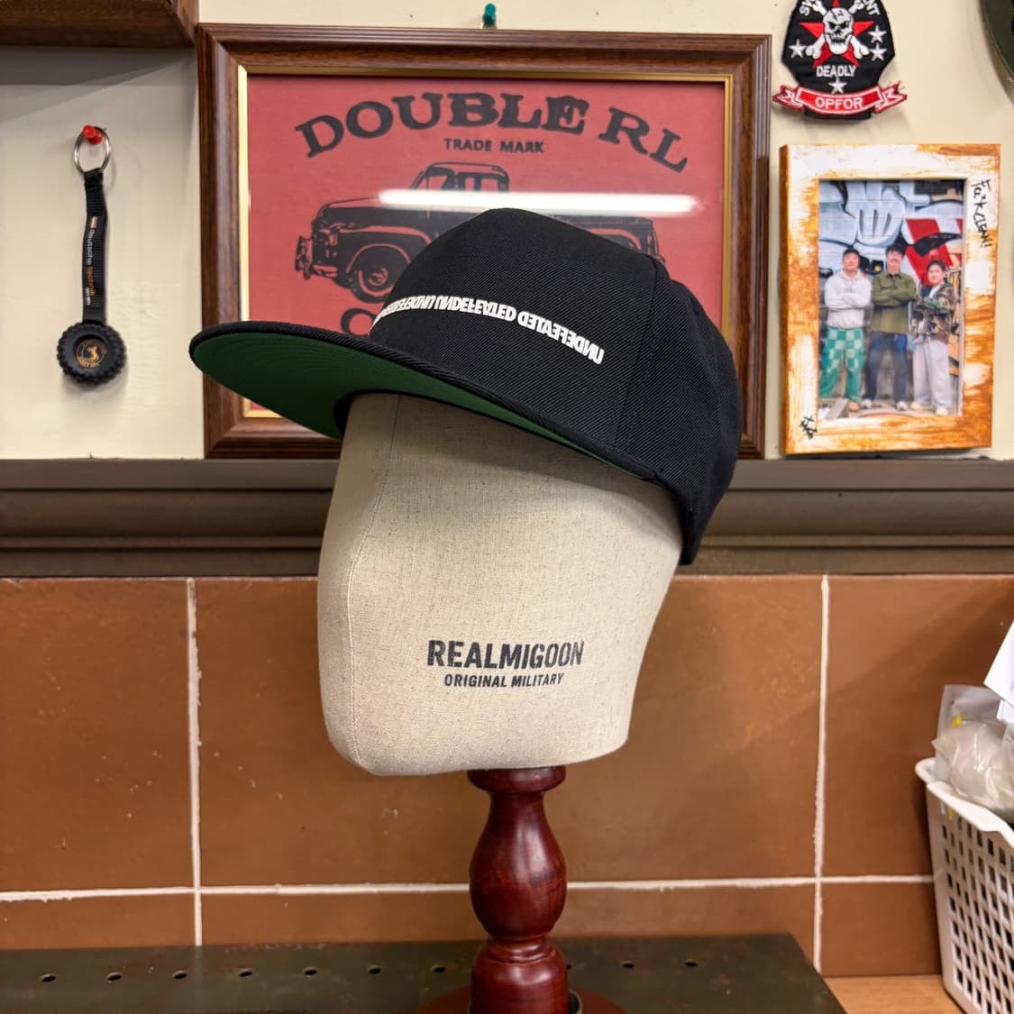 UNDEFEATED Logo 6-Panel Cap Black Free 상품이미지1