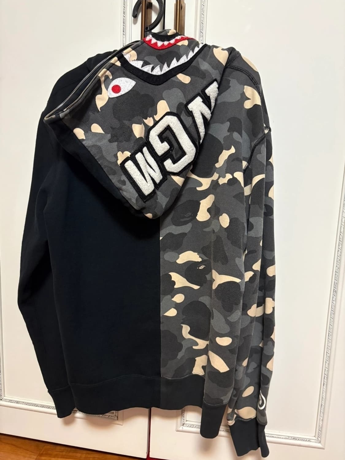 BAPE 샤크 후드 XL 아수라 시티카모 상품이미지1