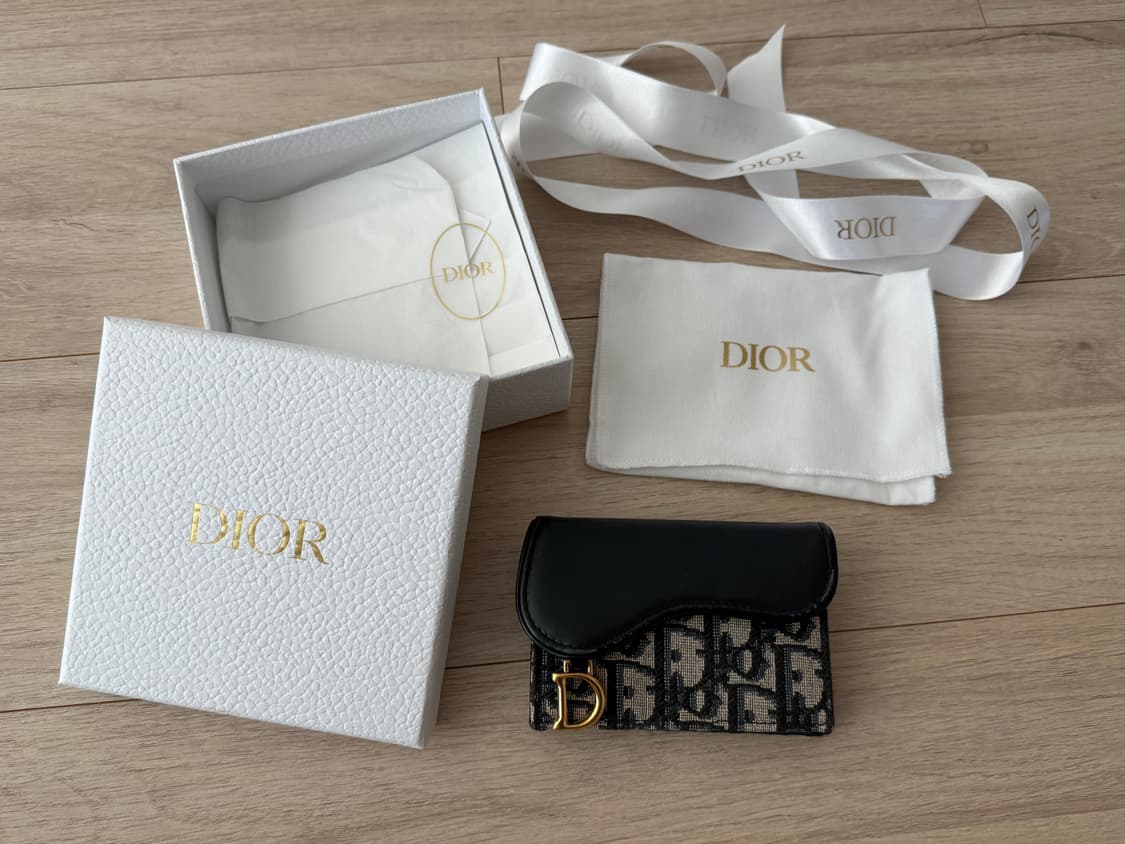 디올 새들 블룸 카드지갑 풀구성 판매 상품이미지1