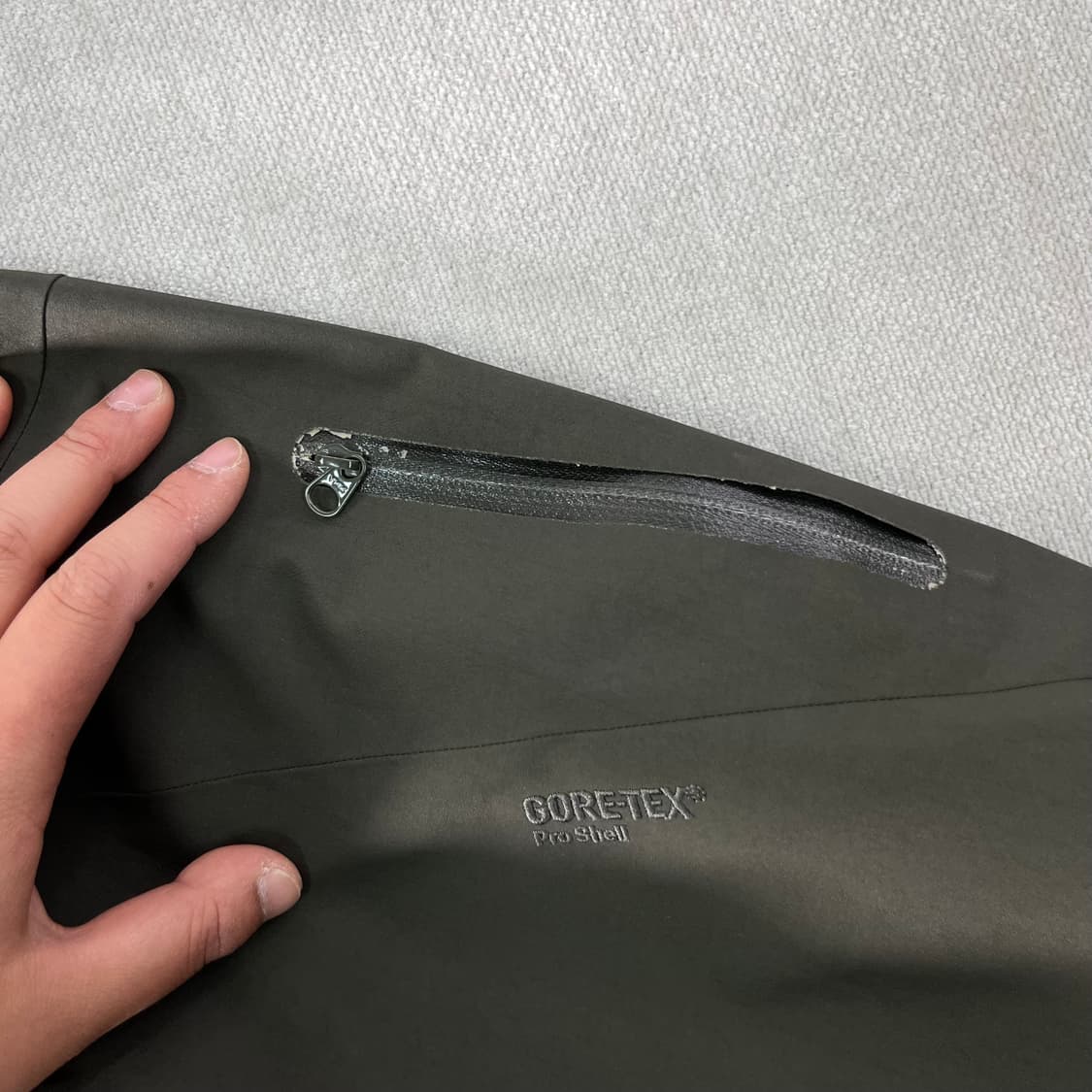 100 아크테릭스 구형 알파 SV 카키 바람막이 자켓 상품이미지5