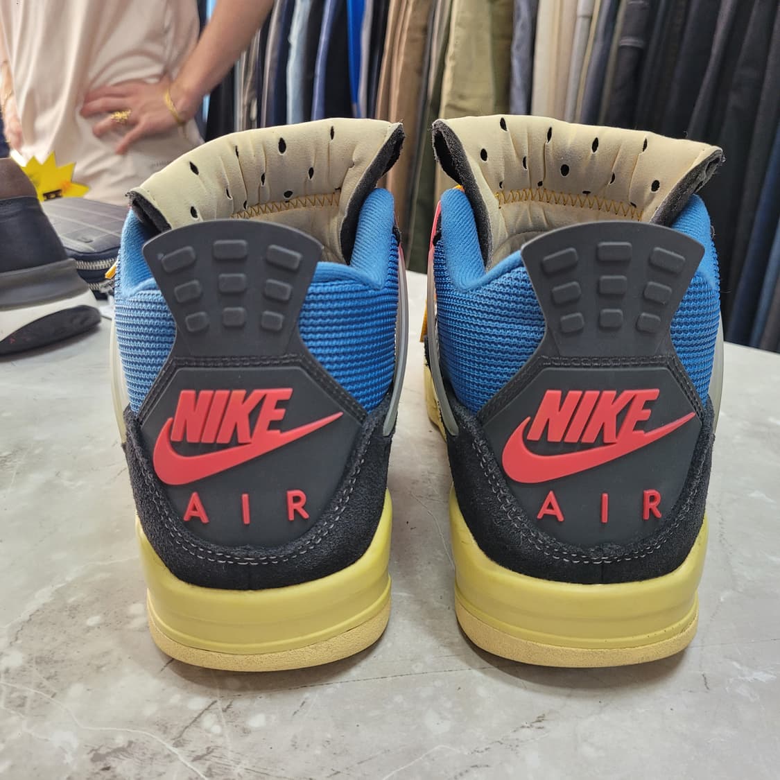 Nike 나이키 에어 조던 4 레트로 오프 느와르 상품이미지2