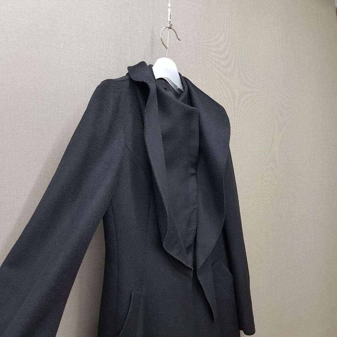 한섬 타임 드레이프 칼라 롱 코트 M사이즈 상품이미지3
