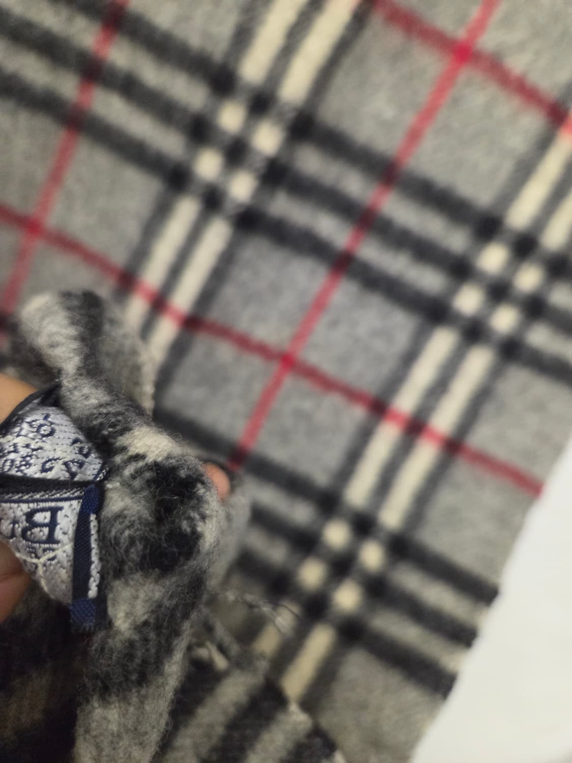 버버리 그레이체크 울 목도리 상품이미지4