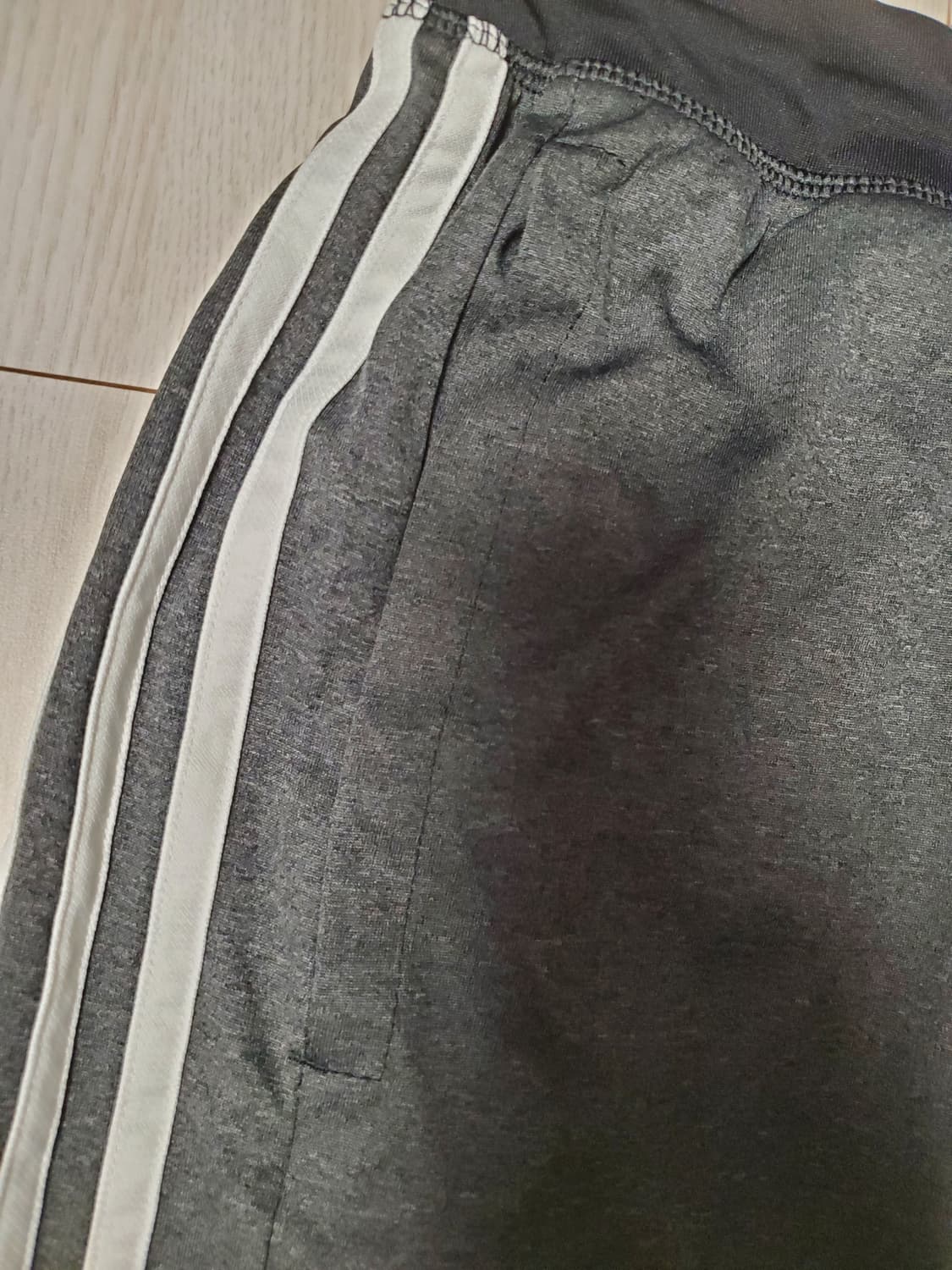 아디다스 4크레프트 스포츠 헤더 3선 쇼츠 DU1599 사이즈m

스포츠 상품이미지8