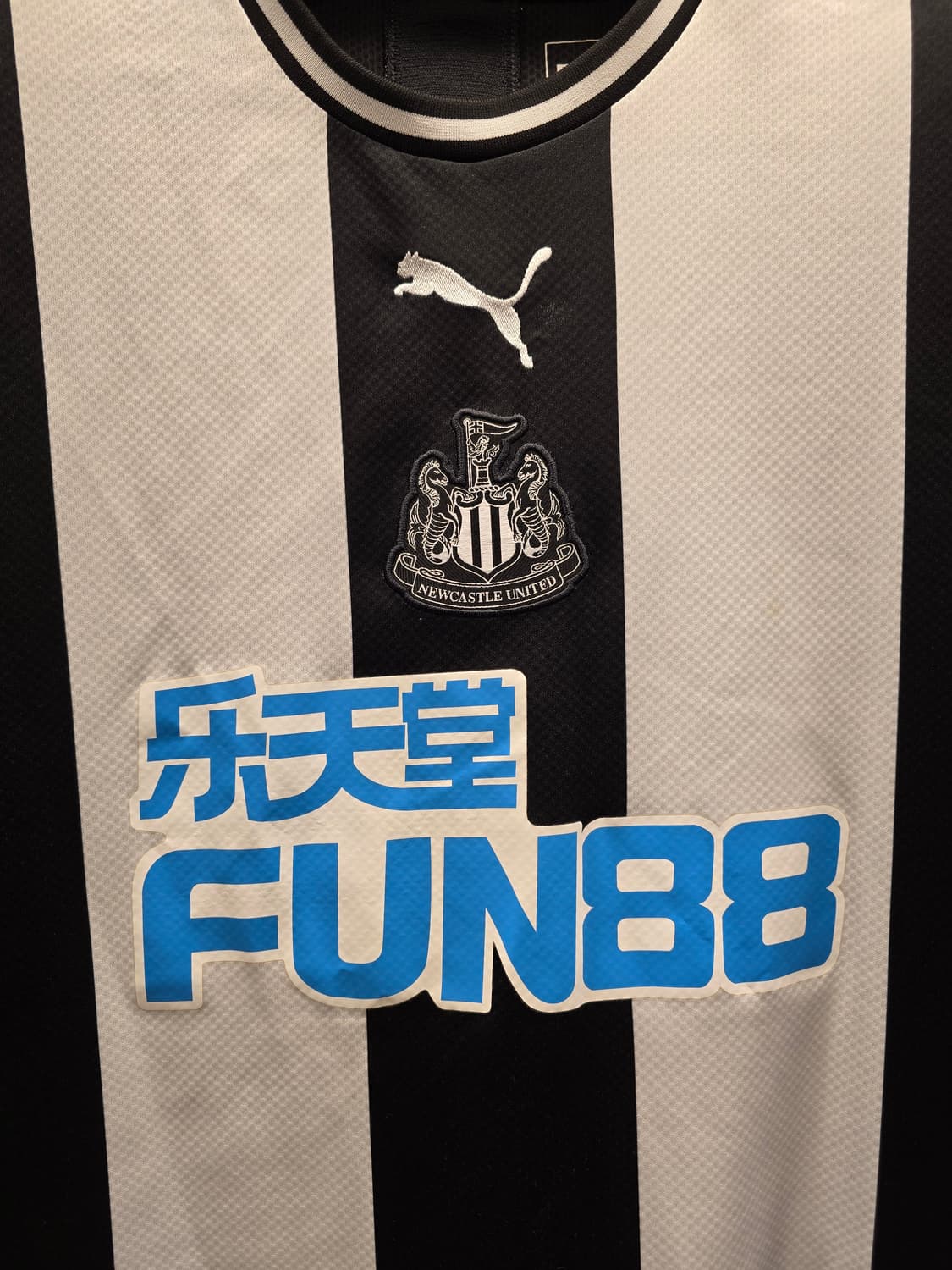 푸마 뉴캐슬 유나이티드 홈 유니폼 져지  XL 상품이미지4