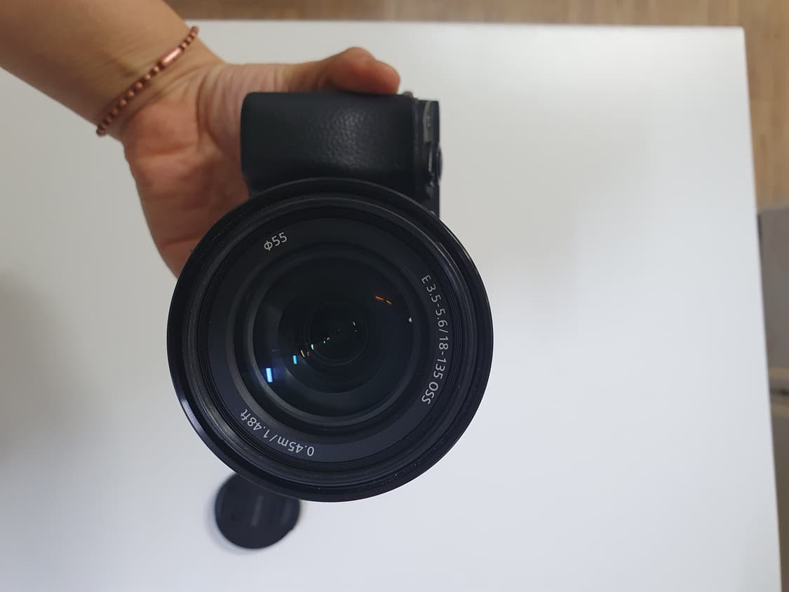 소니 A6400 미러리스 카메라 E 18-135mm 박스풀. A급 2대 상품이미지8