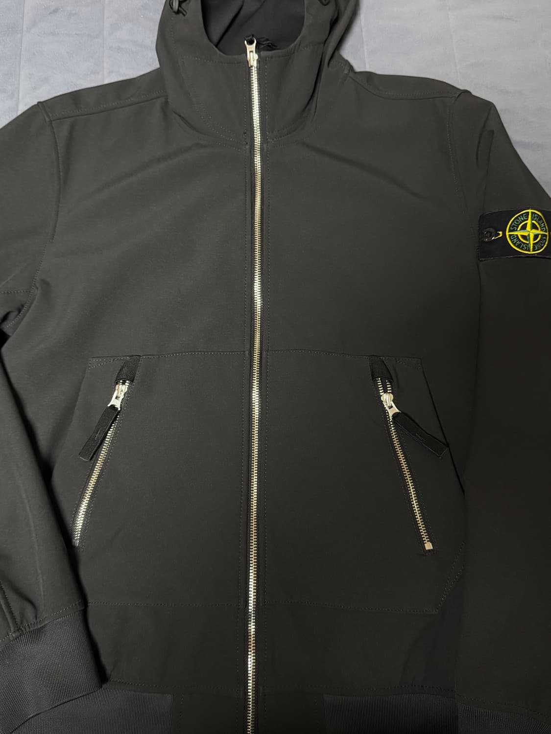 (M,21SS) 스톤아일랜드 소프트쉘(새상품급) 상품이미지1