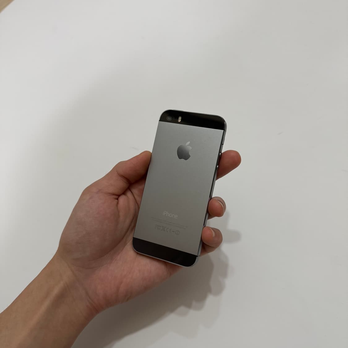 새상품급 아이폰 5S 스페이스그레이 64G 감성폰 상품이미지1