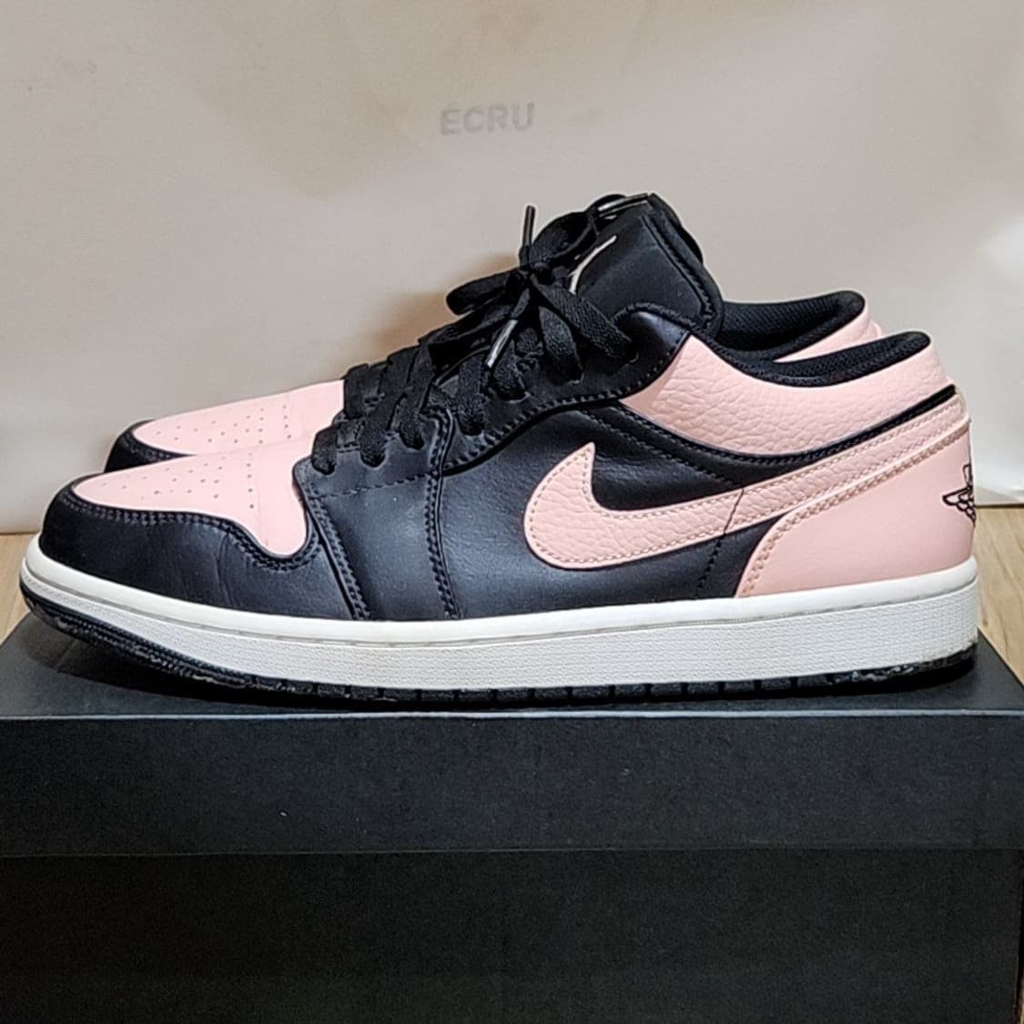 나이키 285 조던1 로우 크림슨틴트 상품이미지2