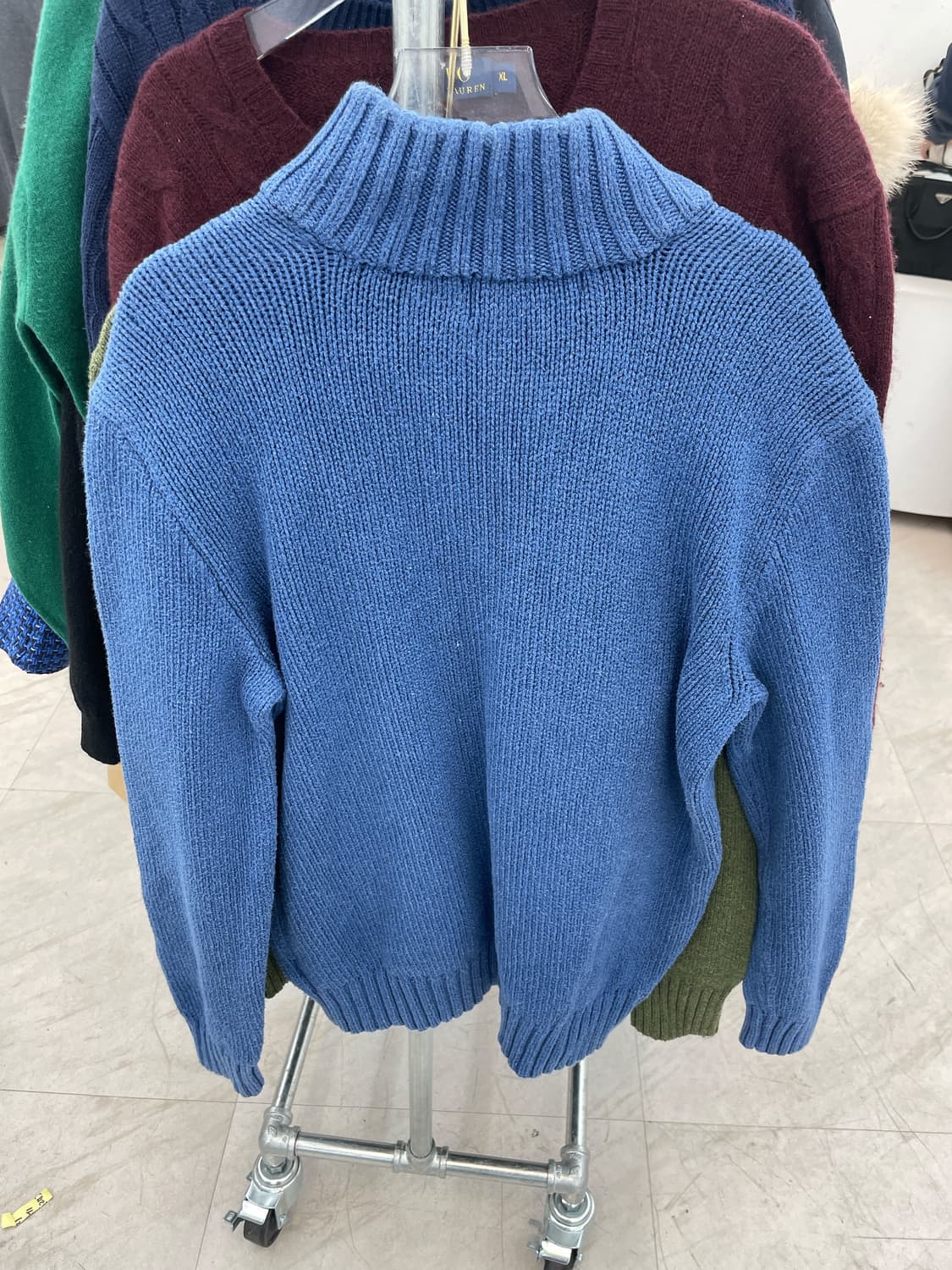 폴로 반집업니트 노란포니 상품이미지5