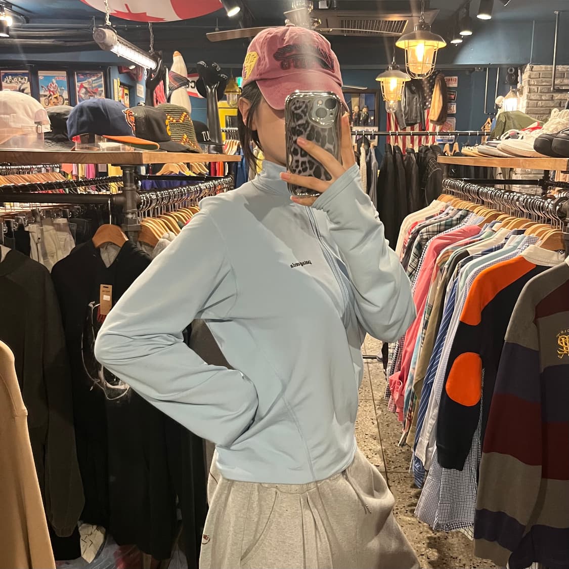 Patagonia 파타고니아 라이트 블루 트레이닝 하프집업 상품이미지2