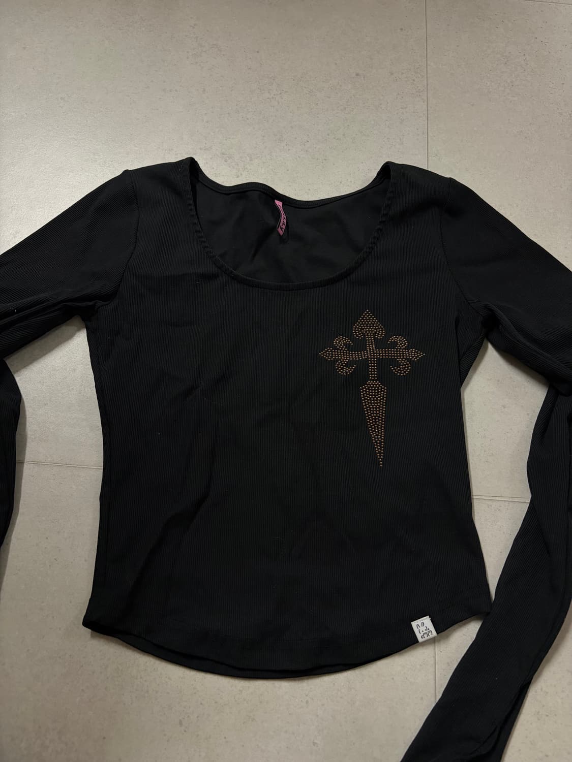 eessay 에세이 긴팔티셔츠 블랙 상품이미지1