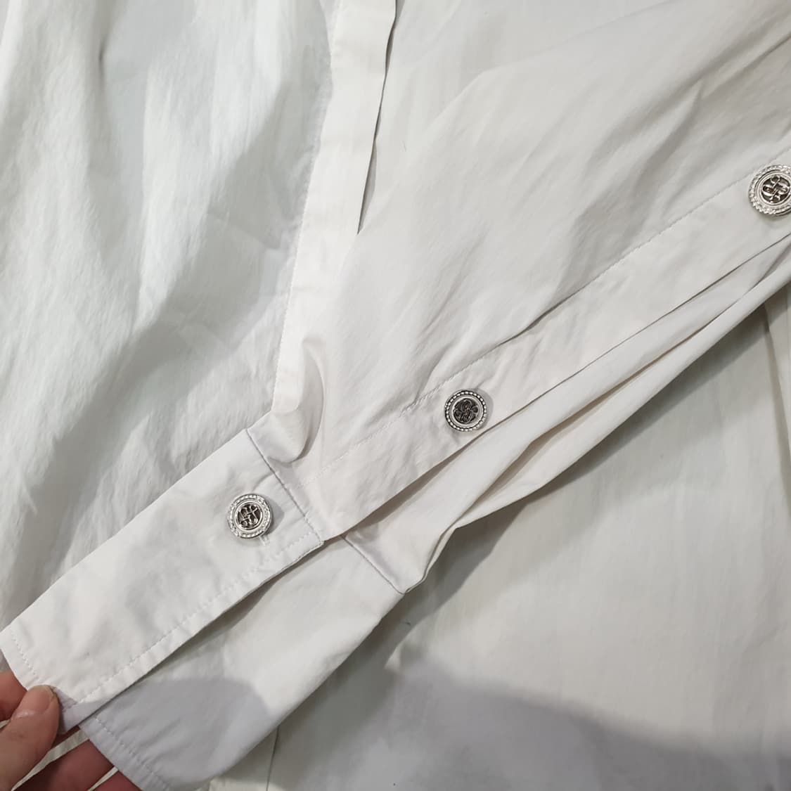 더아이잗 오버핏 코튼 블라우스 85 상품이미지4