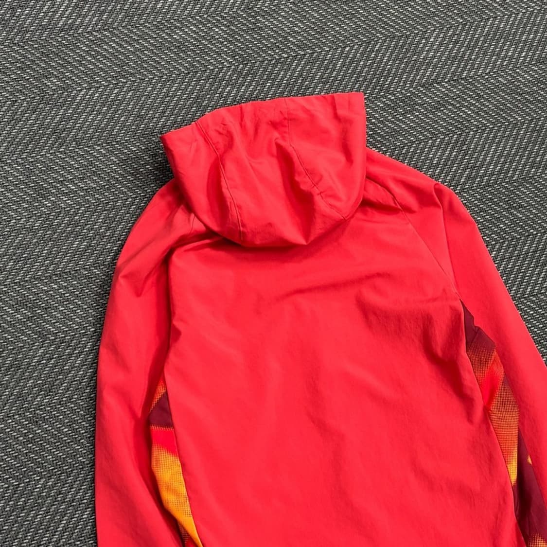 엄브로 키즈 본머스 로고 축구 바람막이 V0500 상품이미지5