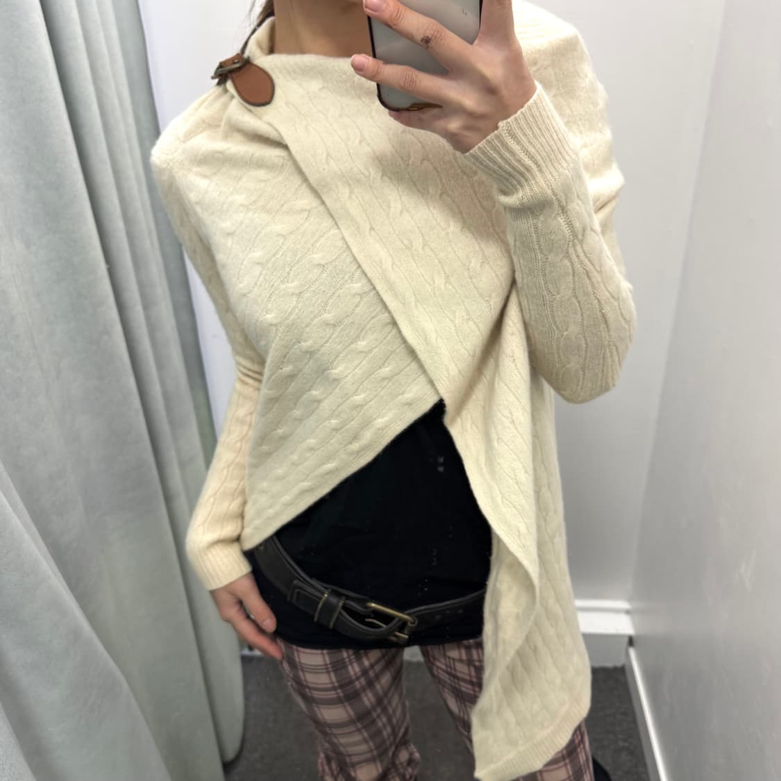 폴로 아이보리 꽈베기 케이프 가디건  상품이미지2