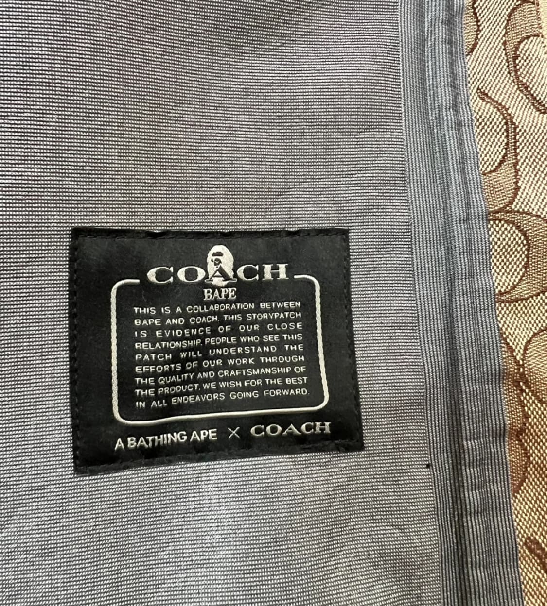 베이프X코치 모노그램 점퍼 상품이미지3