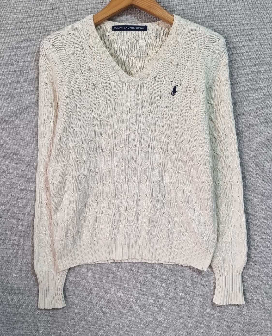 M (66) 폴로 화이트 꽈배기 브이넥 니트 상품이미지1