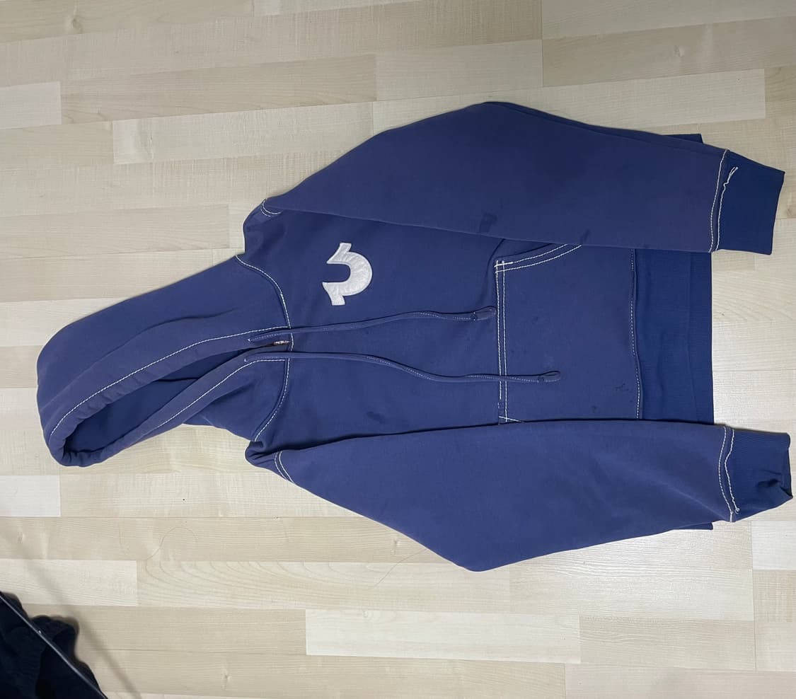 트루릴리젼 빅로고 후드티 상품이미지1