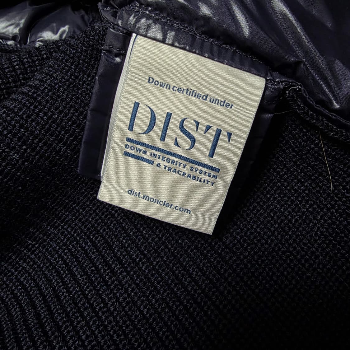 {클로젯}[M]몽클레어 마글리오네 트리콧 유광 삼선 니트 패딩 상품이미지5