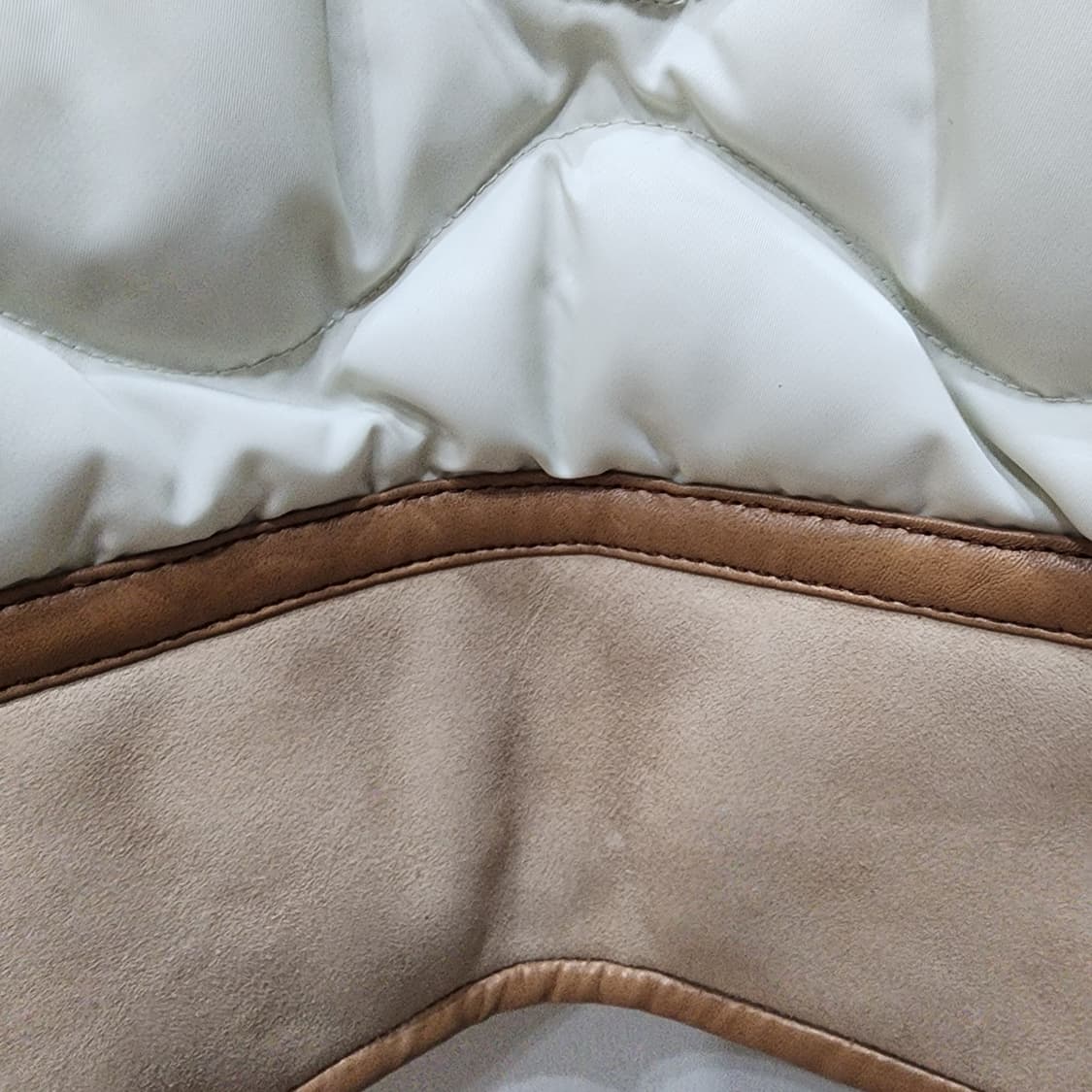 몽클레어 들라그랑쥬 레더 패딩 5사이즈 상품이미지8