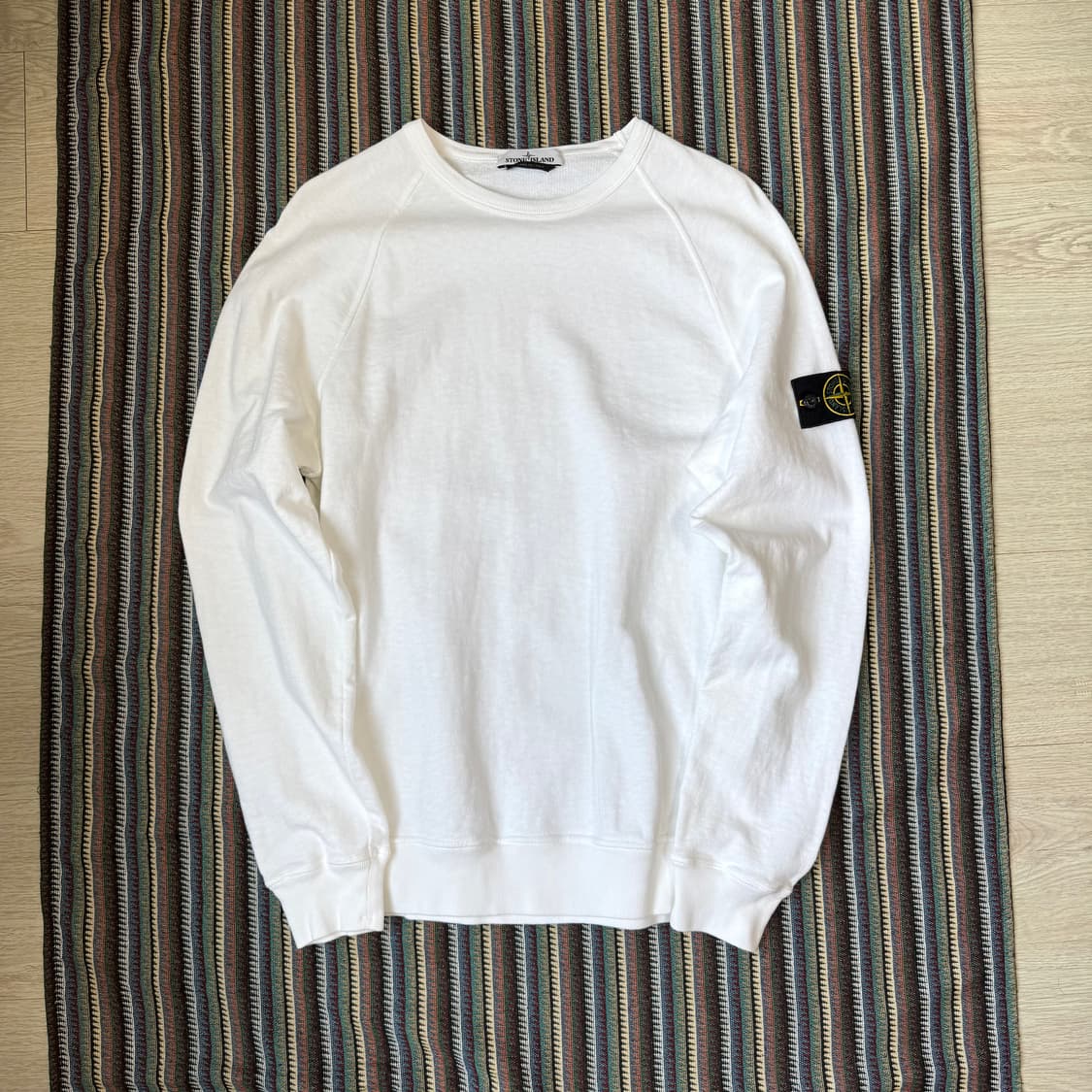 스톤아일랜드 맨투맨 화이트 상품이미지2