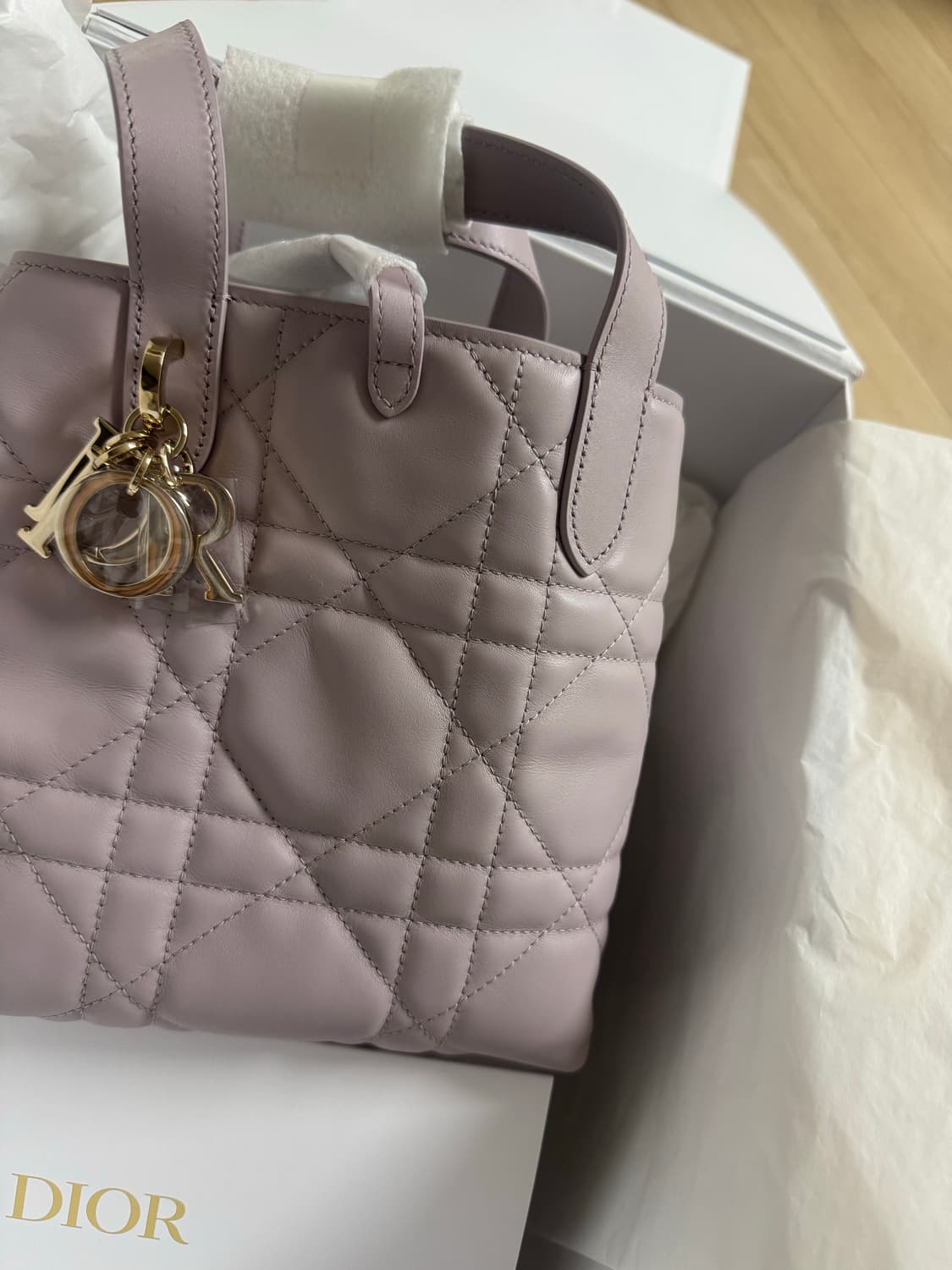 (새제품)디올 Dior Toujours 토트백 라벤더 그레이 상품이미지3