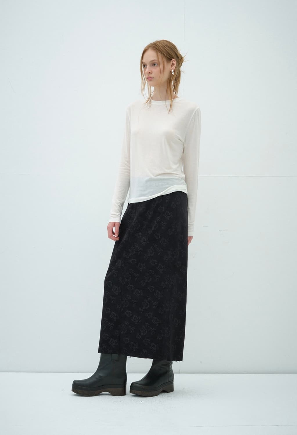 오버듀플레어 롱스커트 black rose 상품이미지2