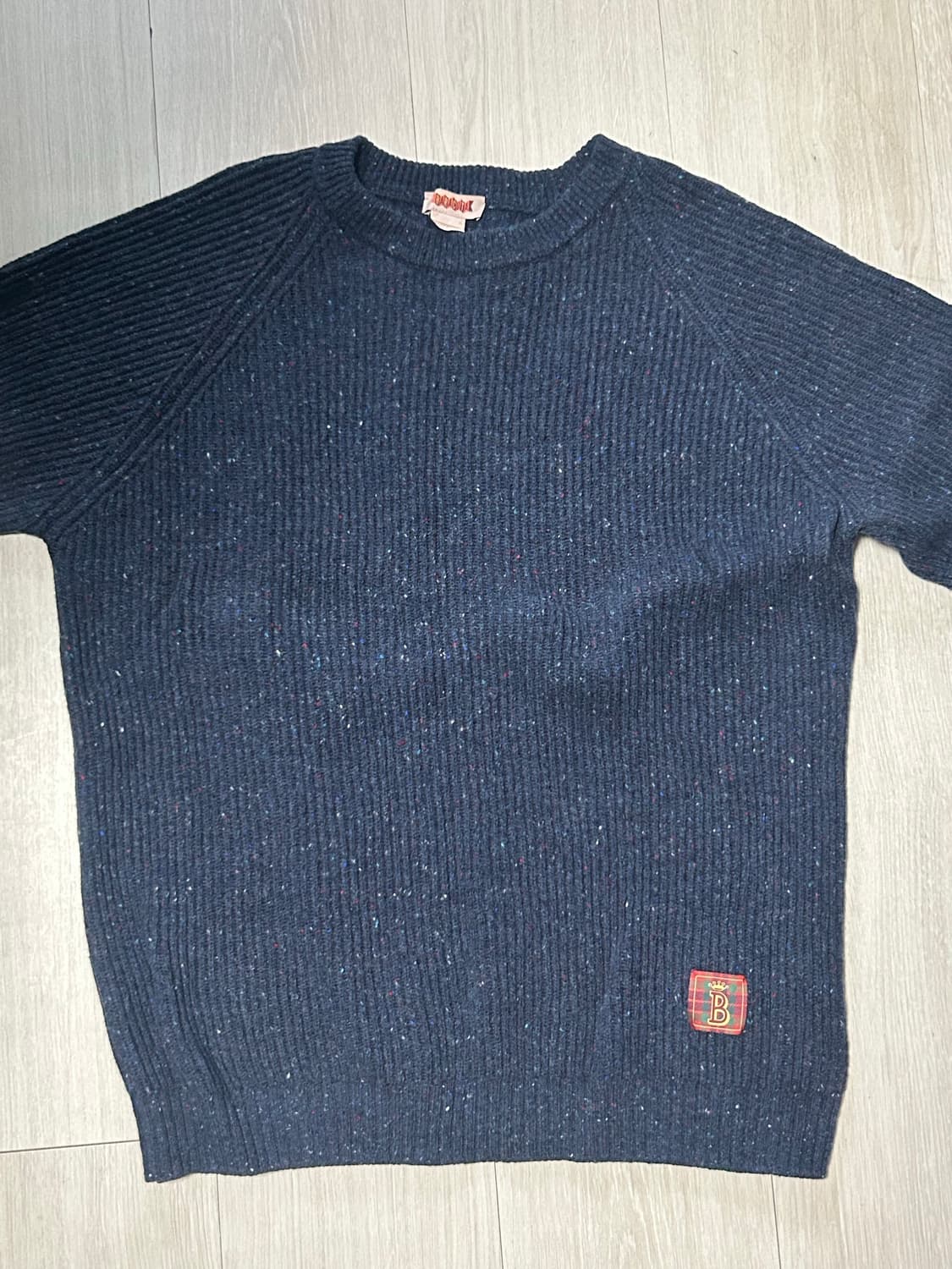 바라쿠타 네이비 니트 상품이미지1