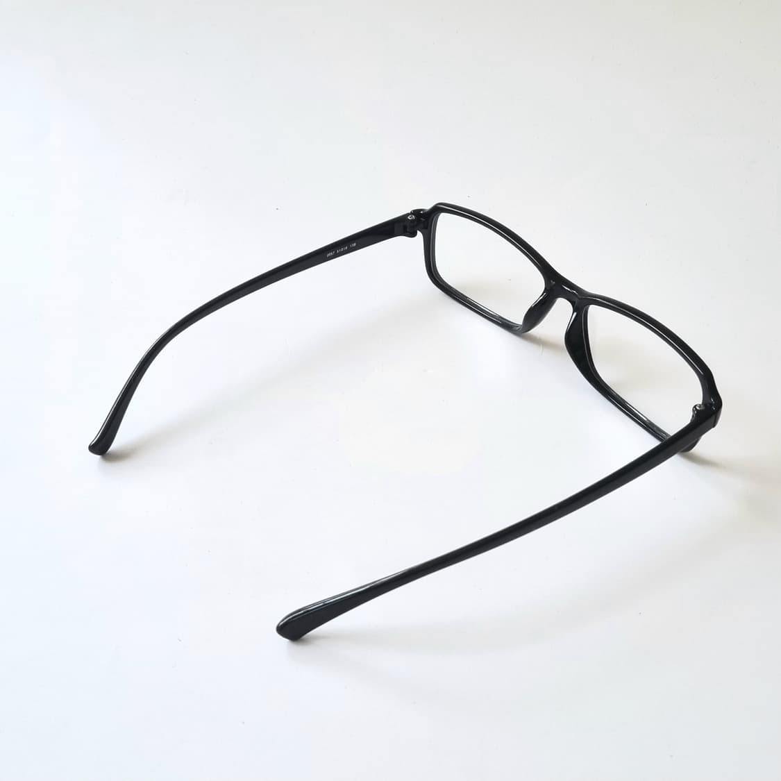 데드스탁 얼굴형을 살려주는 완벽한 밸런스의 긱시크 안경테  808 상품이미지7