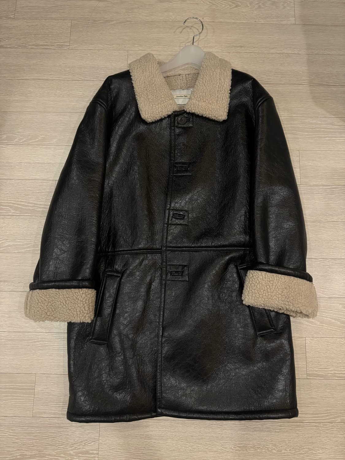 오버듀플레어 vintage crack 레더 무스탕 상품이미지5