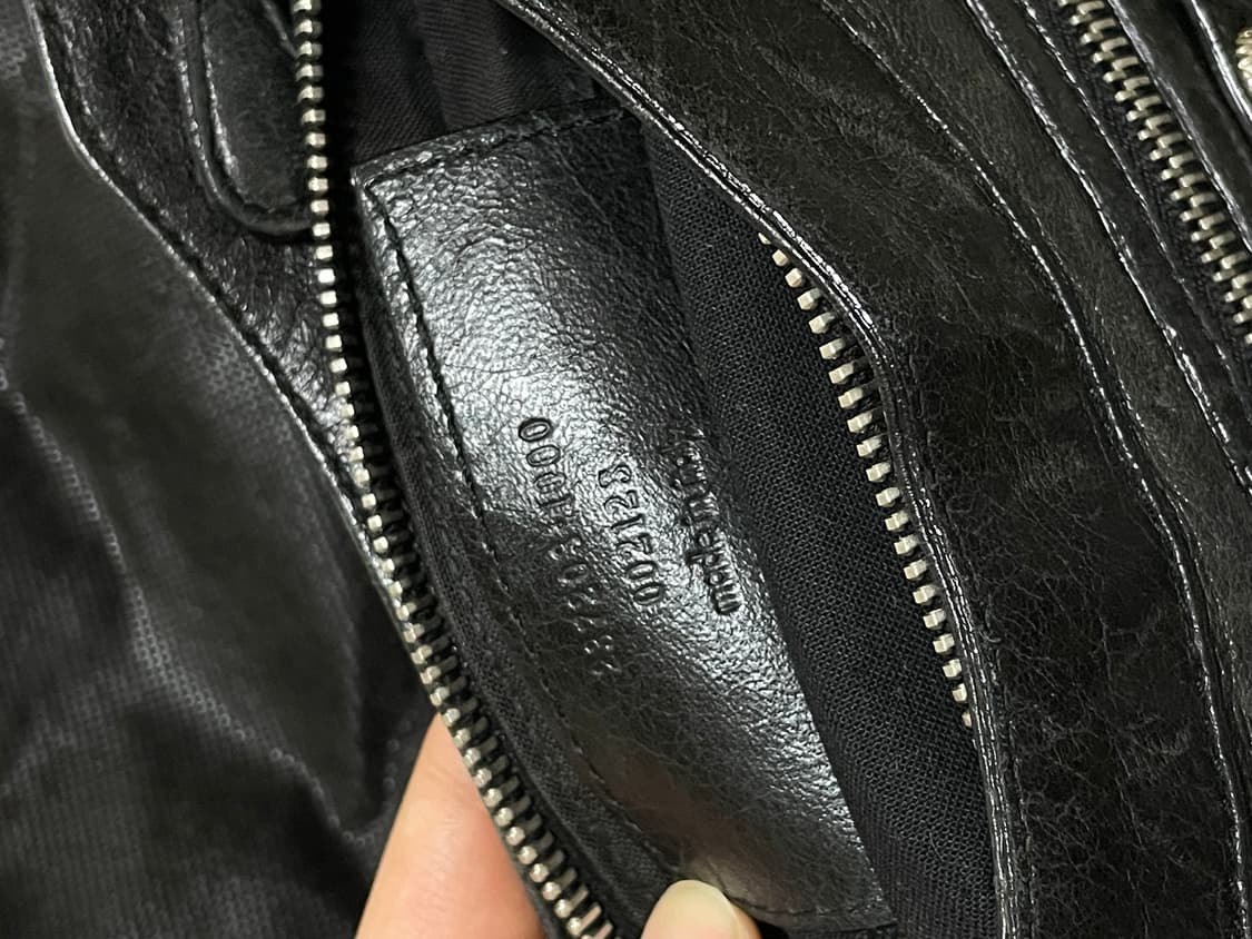 발렌시아가 힙 크로스백 상품이미지7