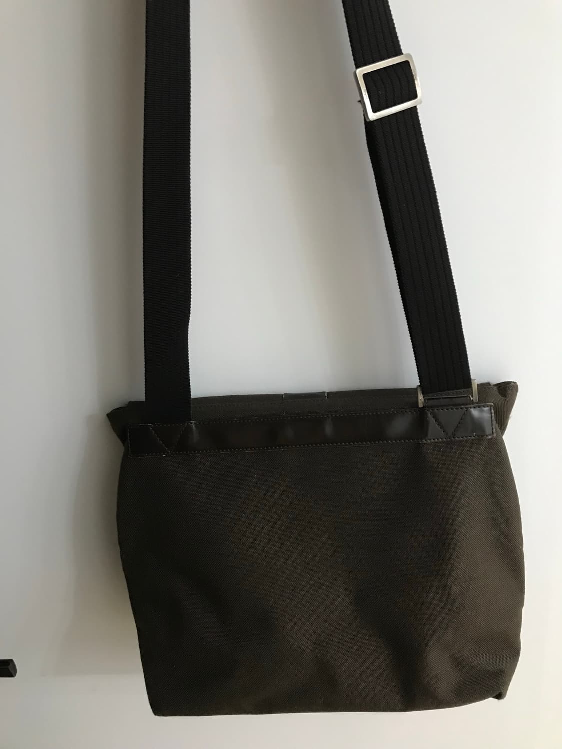 페라가모 메신저백 상품이미지2