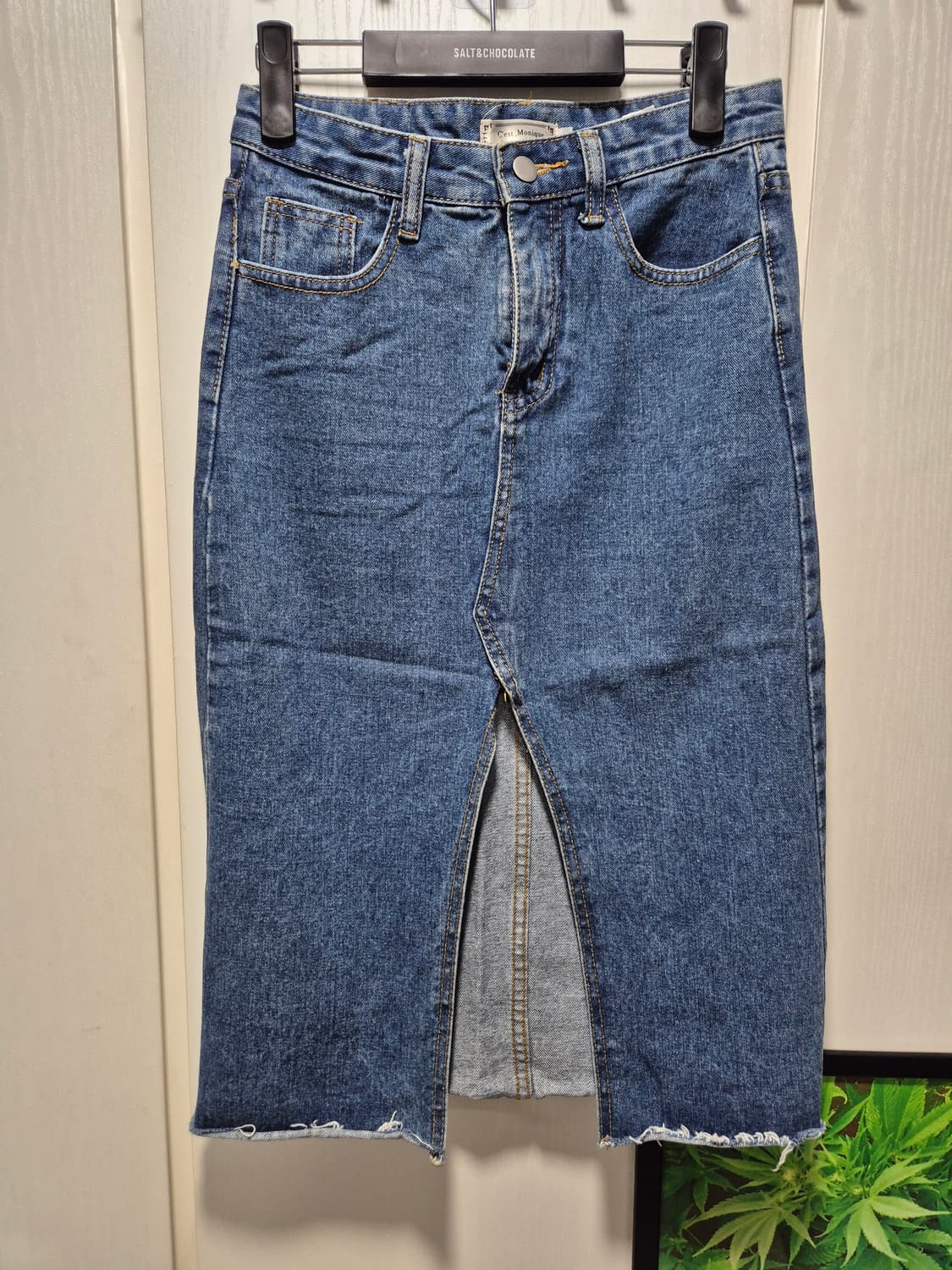 (새상품)VTG 데님 스커트 앞절개 사이즈 중청 상품이미지2