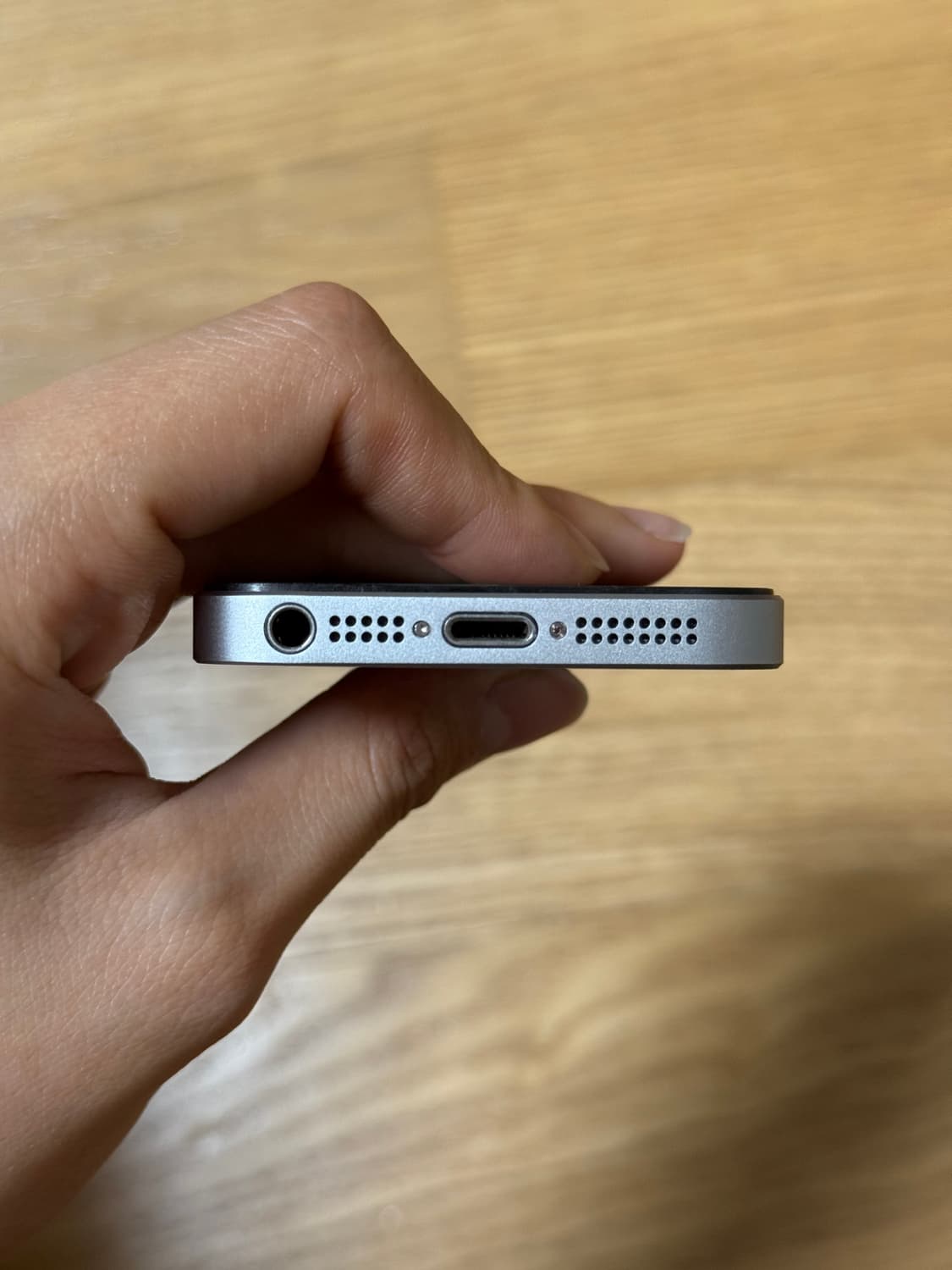 아이폰 SE1 32GB 스페이스그레이 풀박 상품이미지6