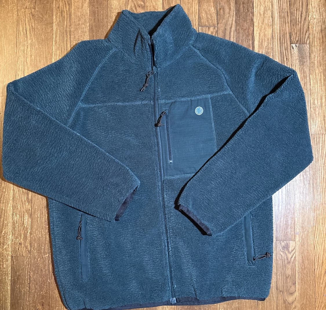 데우스 엑스 마키나 맥케이 플리스 상품이미지1